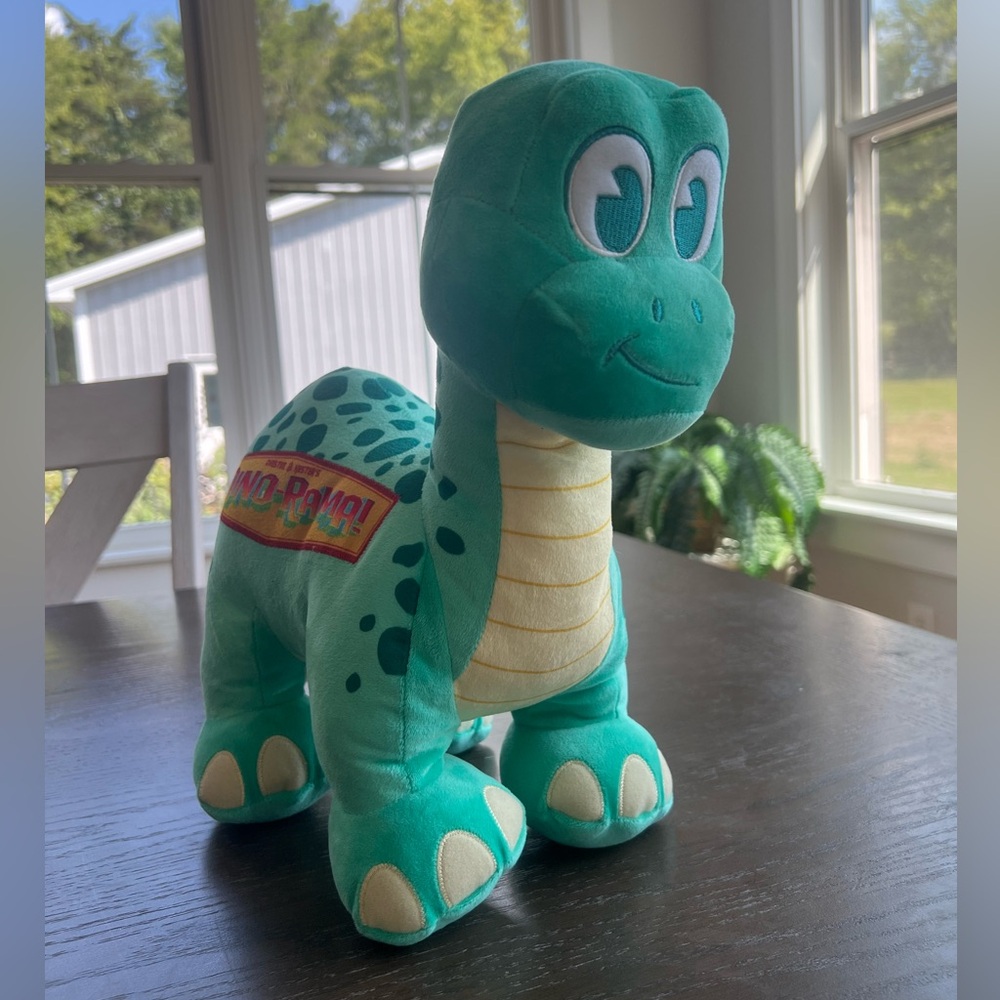 Disney Parks Animal Kingdom Dinoland
USA Cementasaurus Plush HTF 13"